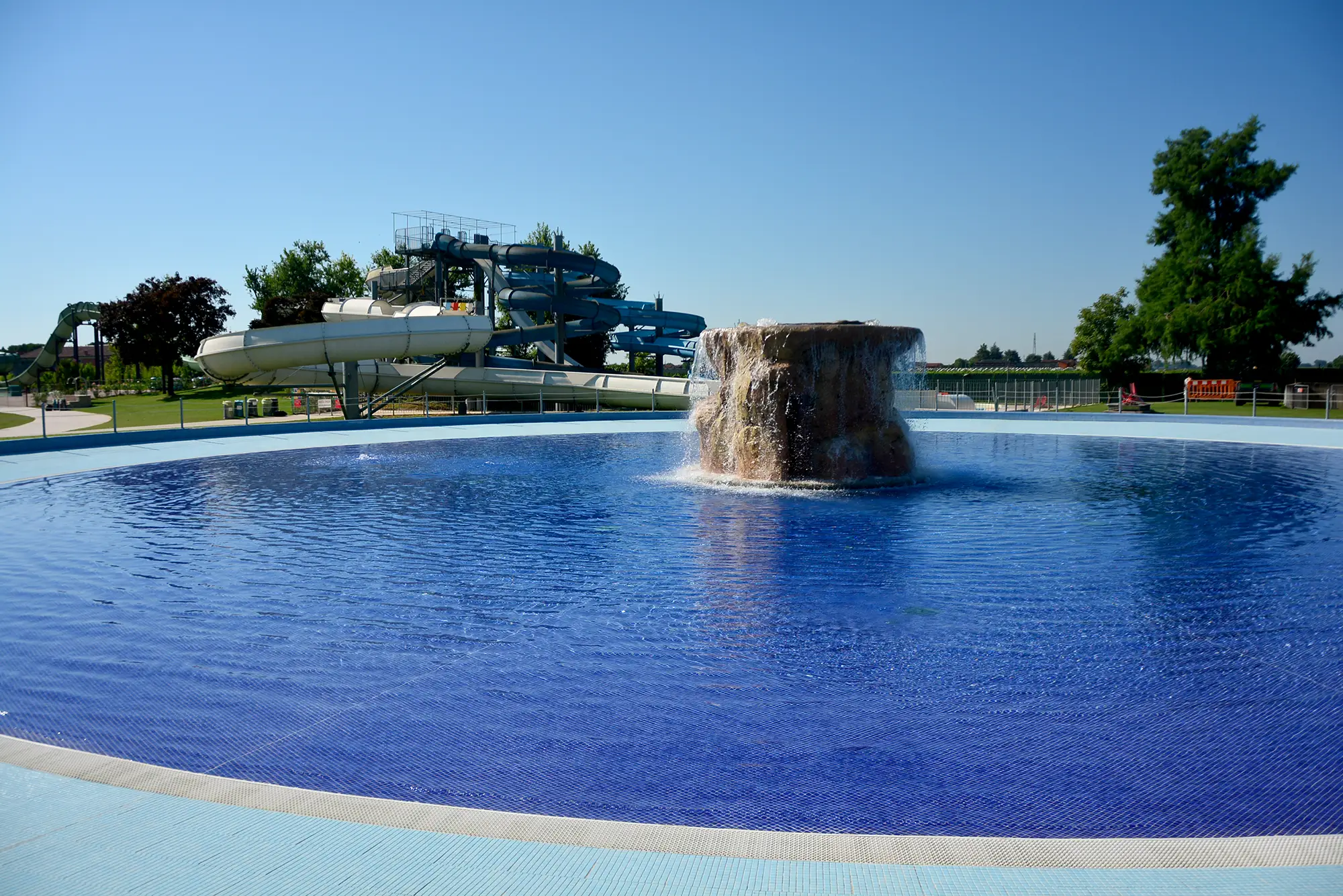 Raining Pool