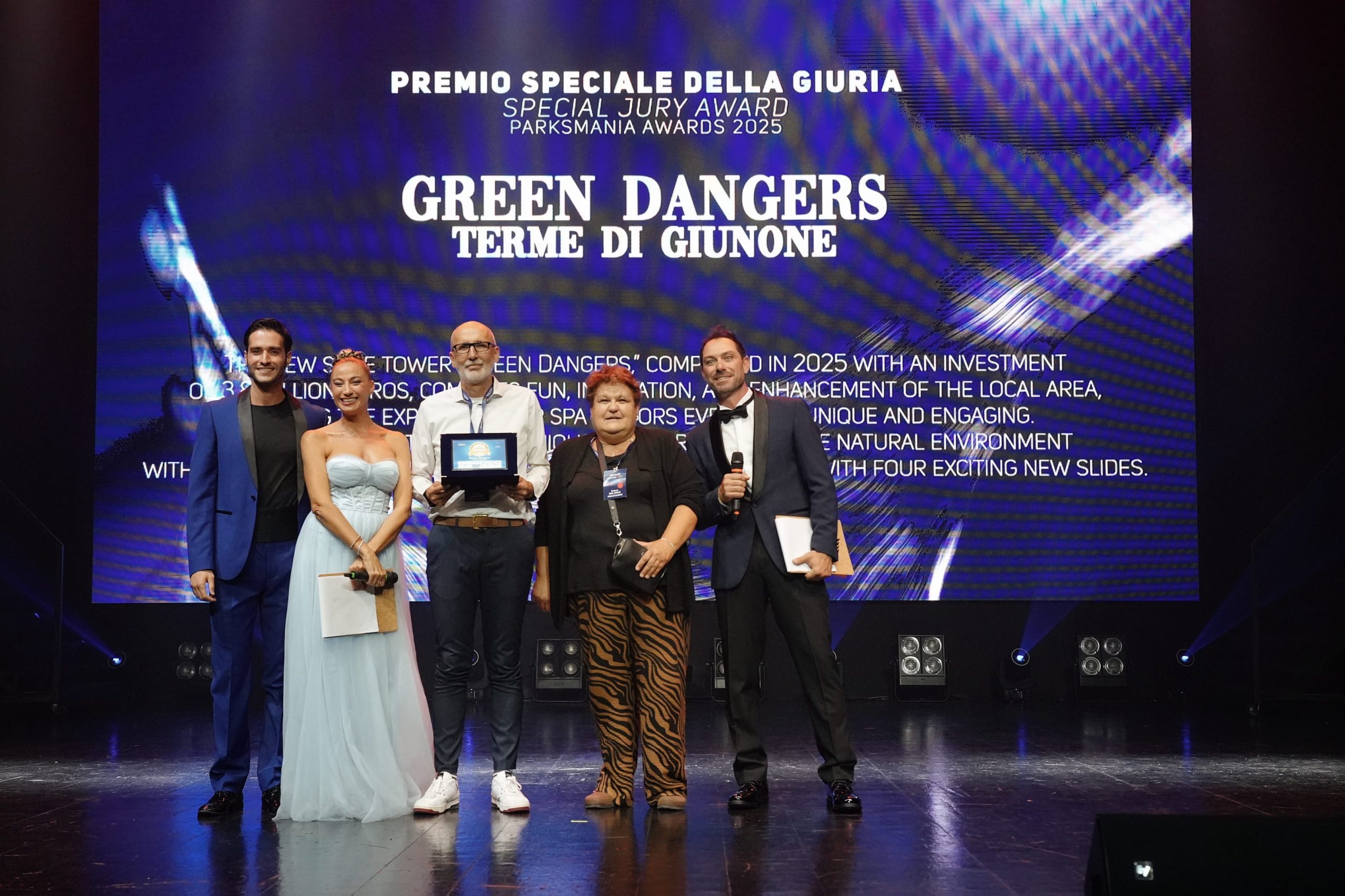 Il team del Parco di Giunone durante la premiazione a Parksmania Awards del 2025